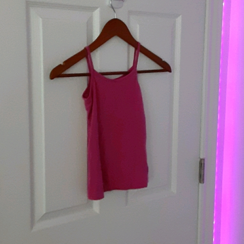 Comfy spaghetti strap pink tank top.